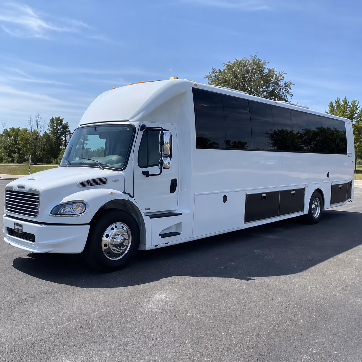 delano 40 passenger party bus
