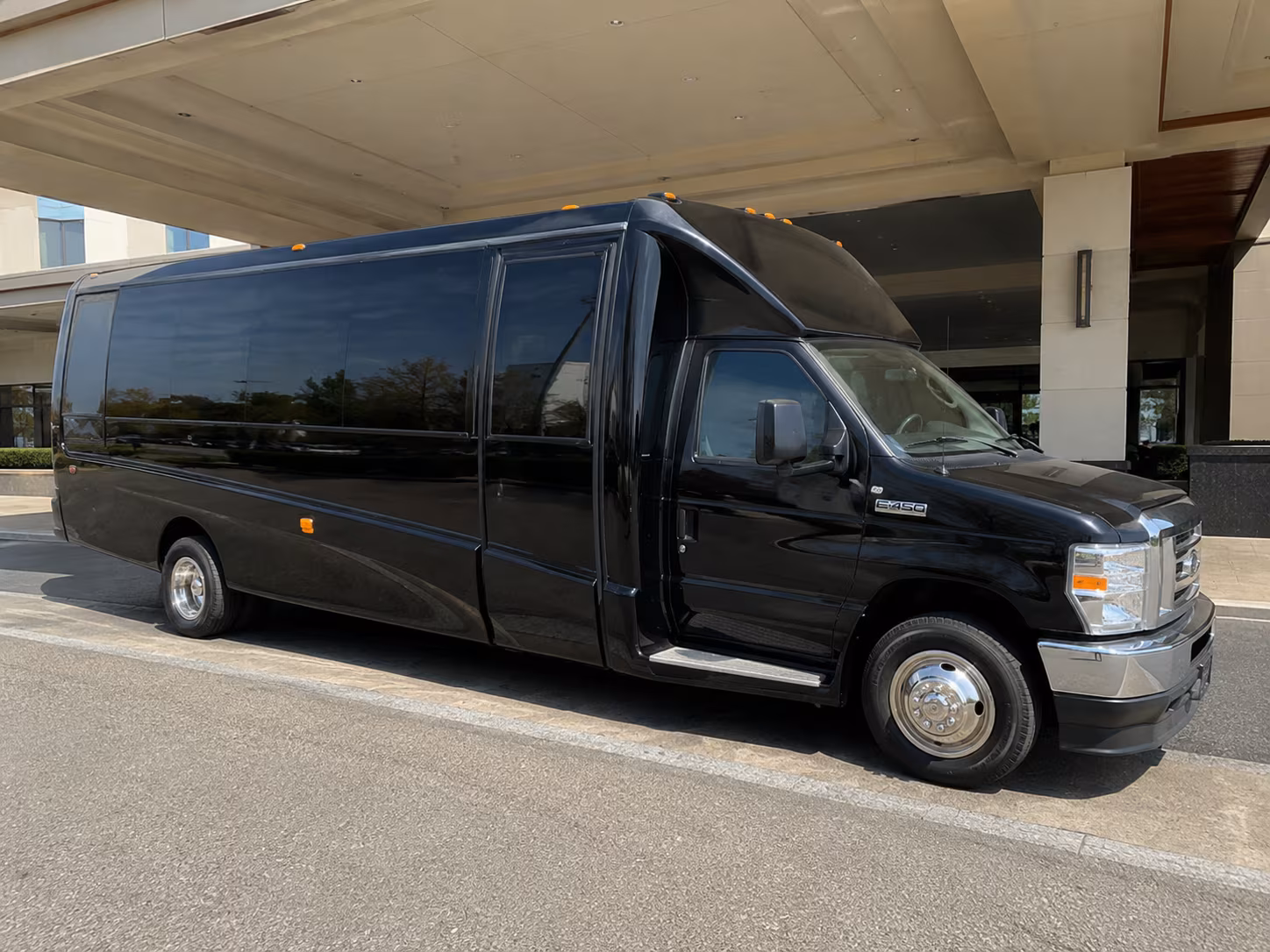 delano concert party bus rental