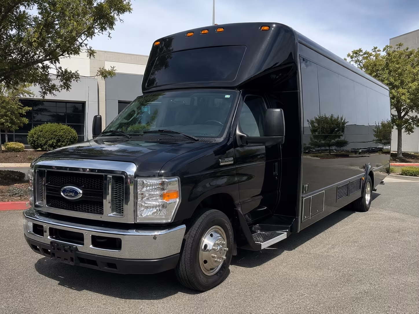 delano wedding party bus rental