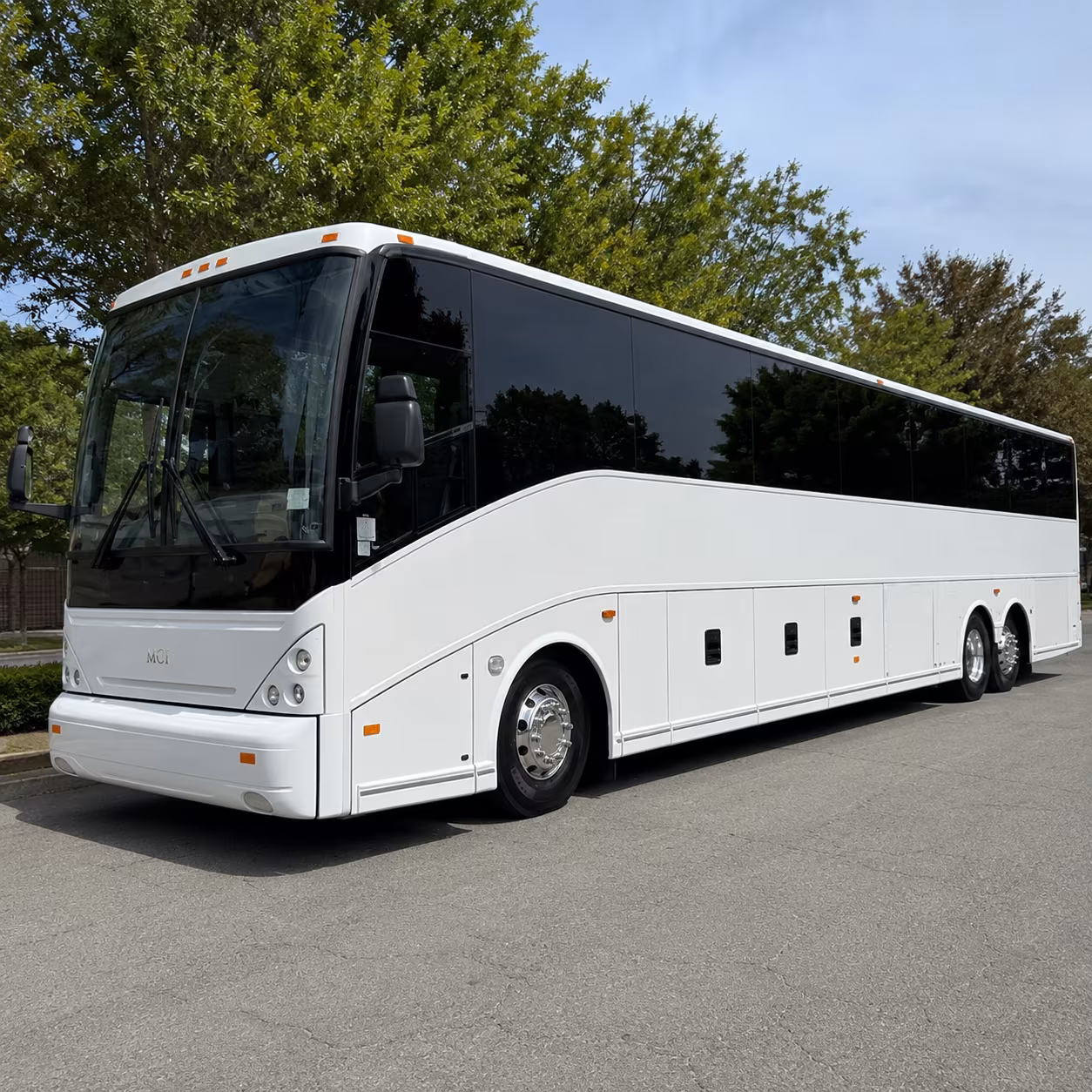 how the distance and duration of your trip affect charter bus rates in delano
