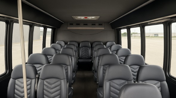 salinas 28 passenger minibus